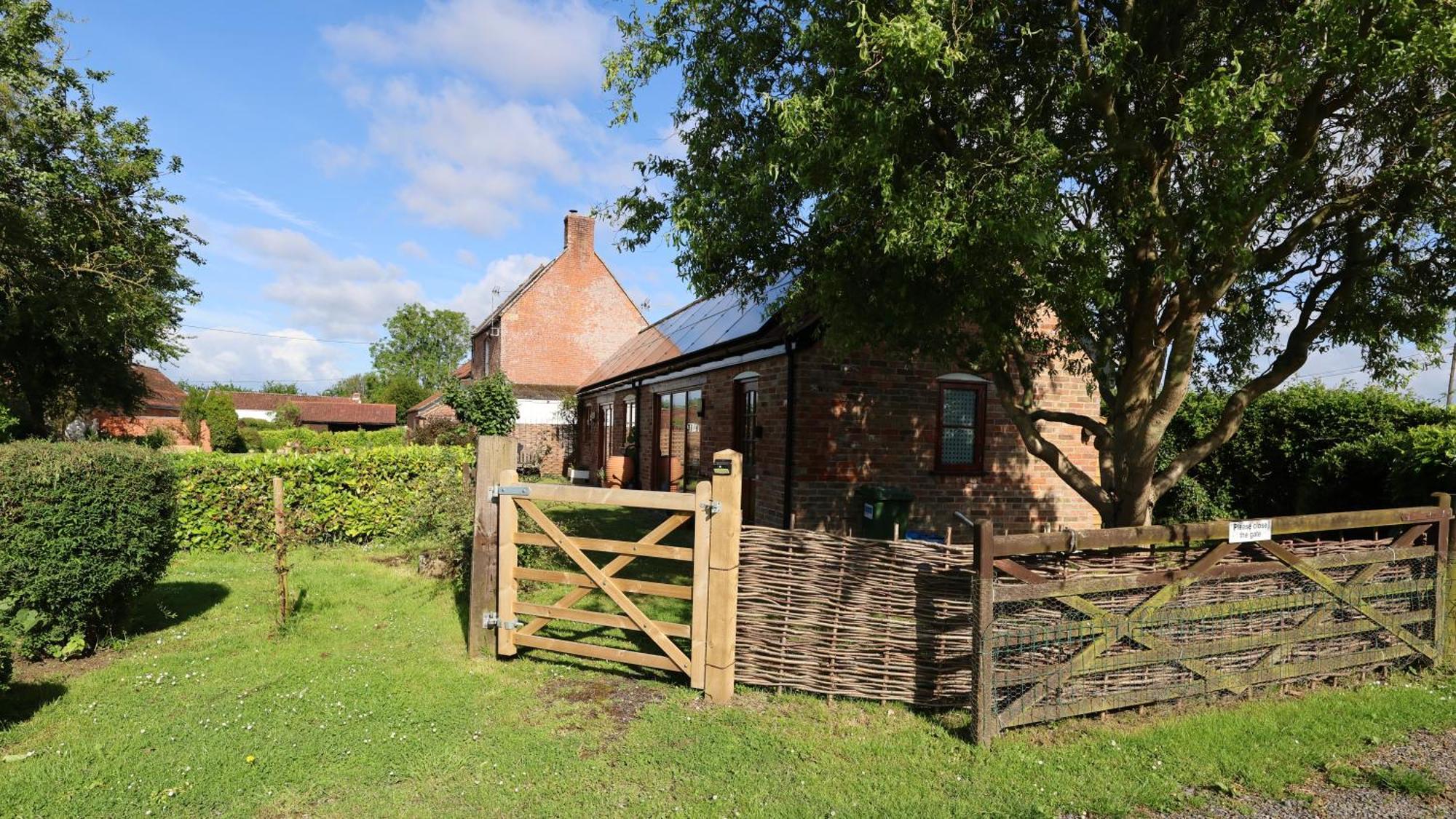 Tranquil And Cosy Cottage On The Somerset Levels Bridgwater Esterno foto